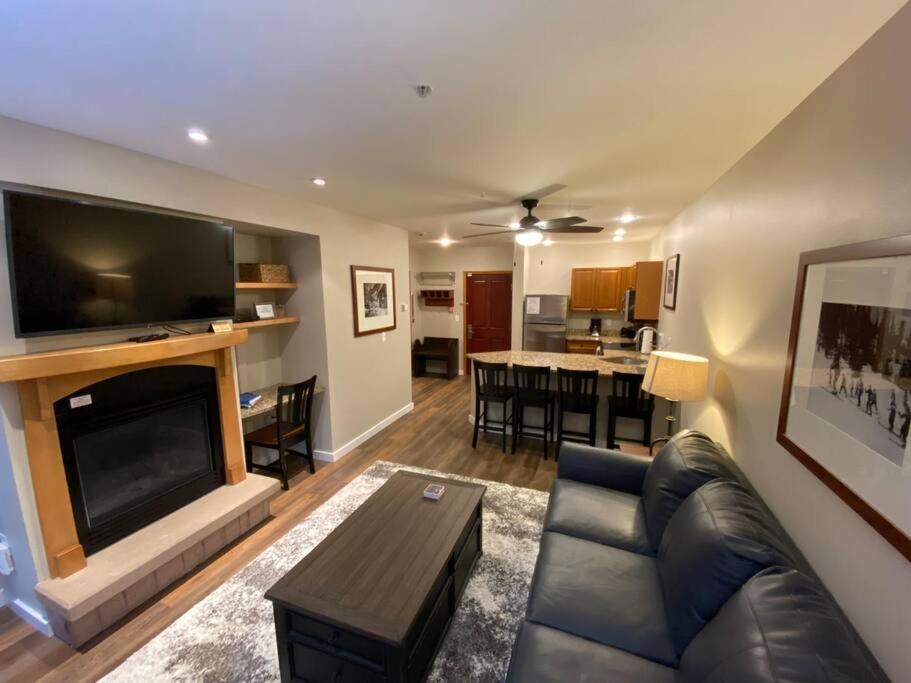 Ski-In/Ski-Out Zephyr 1 Bedroom Condo ווינטר פארק מראה חיצוני תמונה