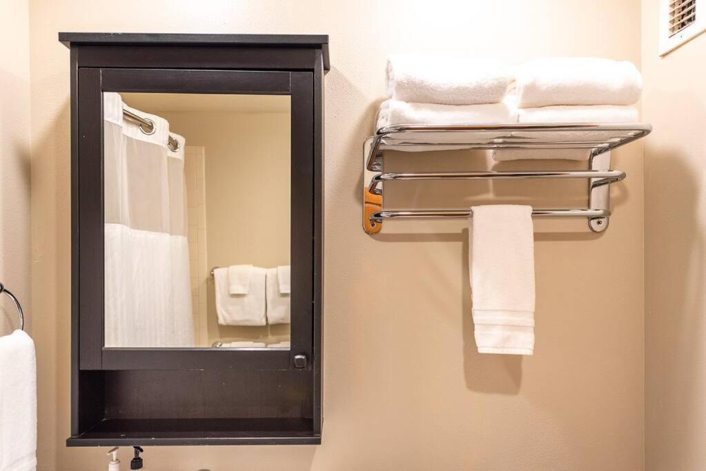 Ski-In/Ski-Out Zephyr 1 Bedroom Condo ווינטר פארק מראה חיצוני תמונה