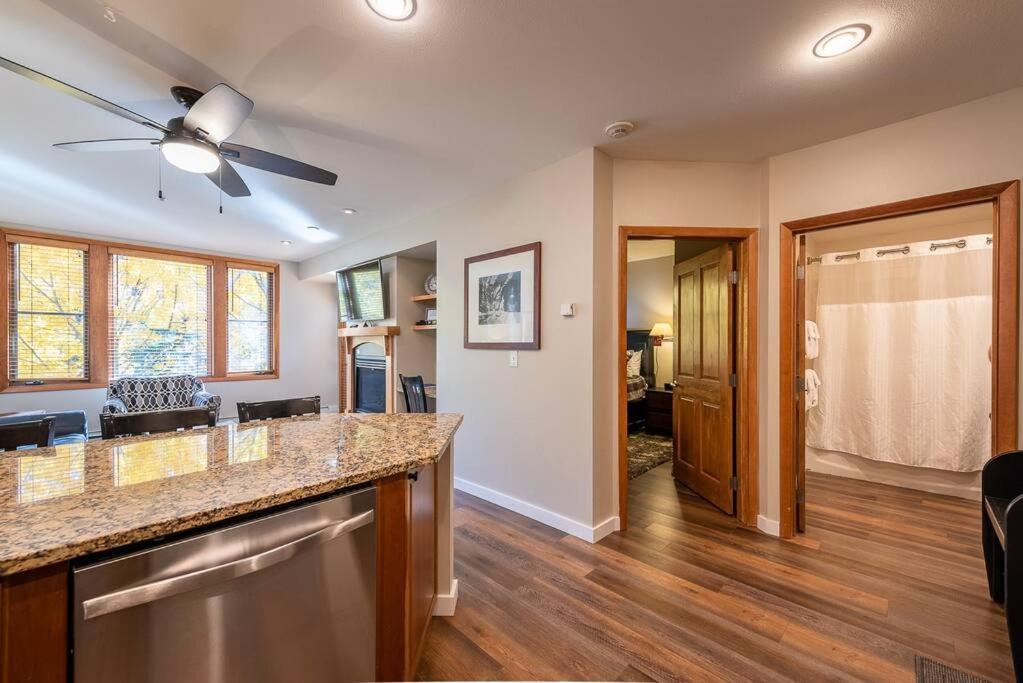Ski-In/Ski-Out Zephyr 1 Bedroom Condo ווינטר פארק מראה חיצוני תמונה